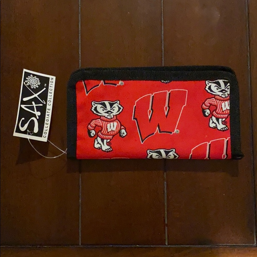 Wisconsin Badgers Checkbook Wallet